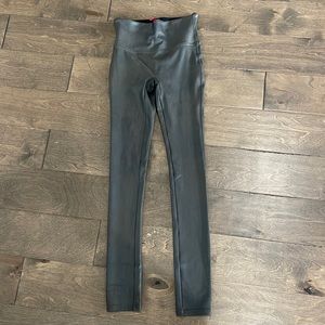 Spanx womens grey faux leather leggings size XS
